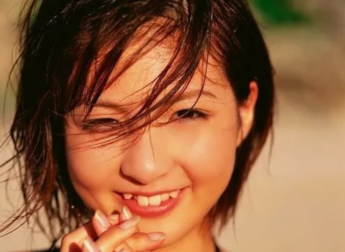 The "Double Tooth" or yaeba trend.&nbsp;Image credit: Huffington Post