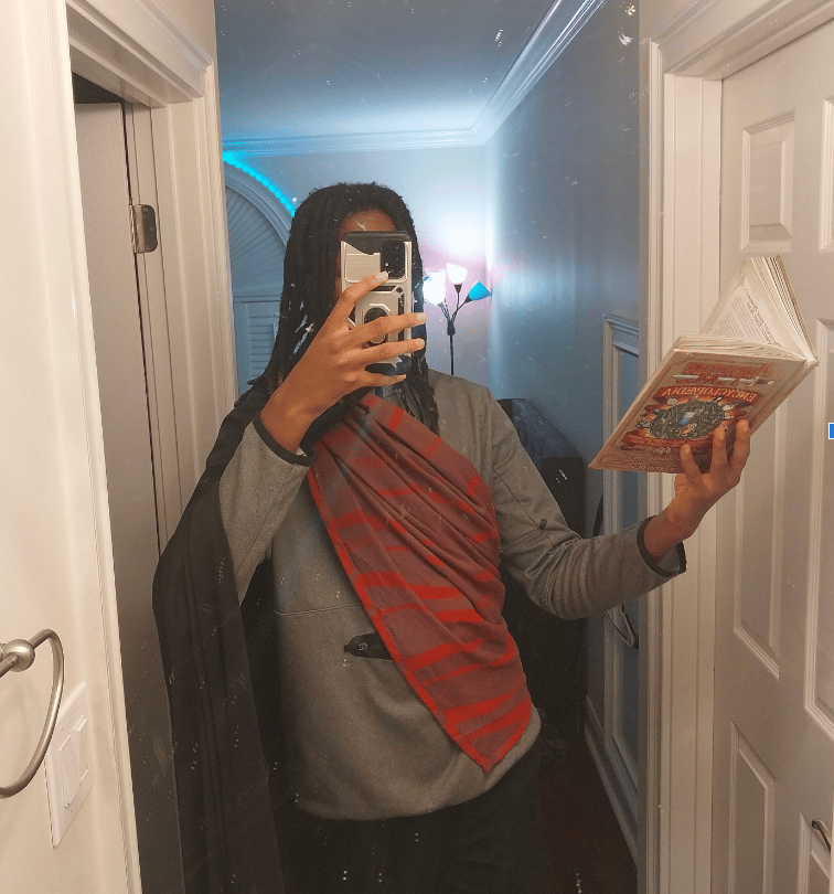 Keron's Roman statue-inspired outfit